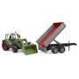 Bruder tractor Fendt Vario 211 cu incarcator frontal si remorca